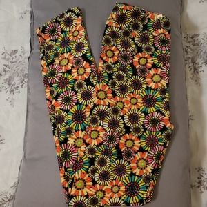 Black floral leggings